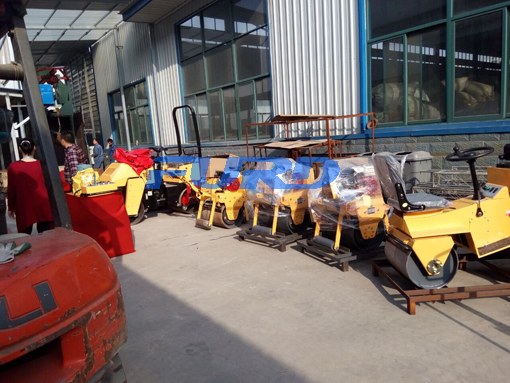 福瑞得機(jī)械座駕壓路機(jī)，手扶壓路機(jī)，小型灌縫機(jī)，井蓋切割機(jī)及時發(fā)貨
