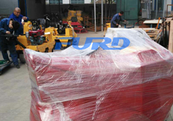 福瑞得機(jī)械座駕壓路機(jī)、手扶壓路機(jī)、灌縫機(jī)及時(shí)包裝發(fā)貨