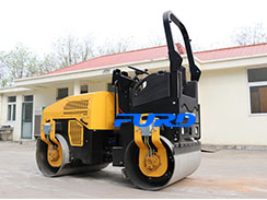 如何根據(jù)施工環(huán)境選擇合適的小型壓路機(jī)？